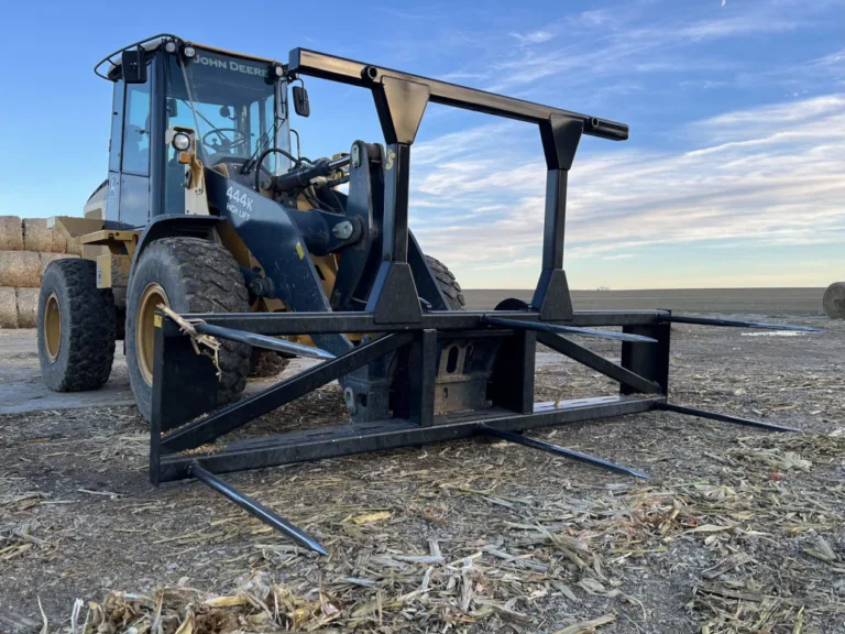 Stinger Bale Spear Series 5XD 3 Bale or 5 Bale Large Round Bale Mover